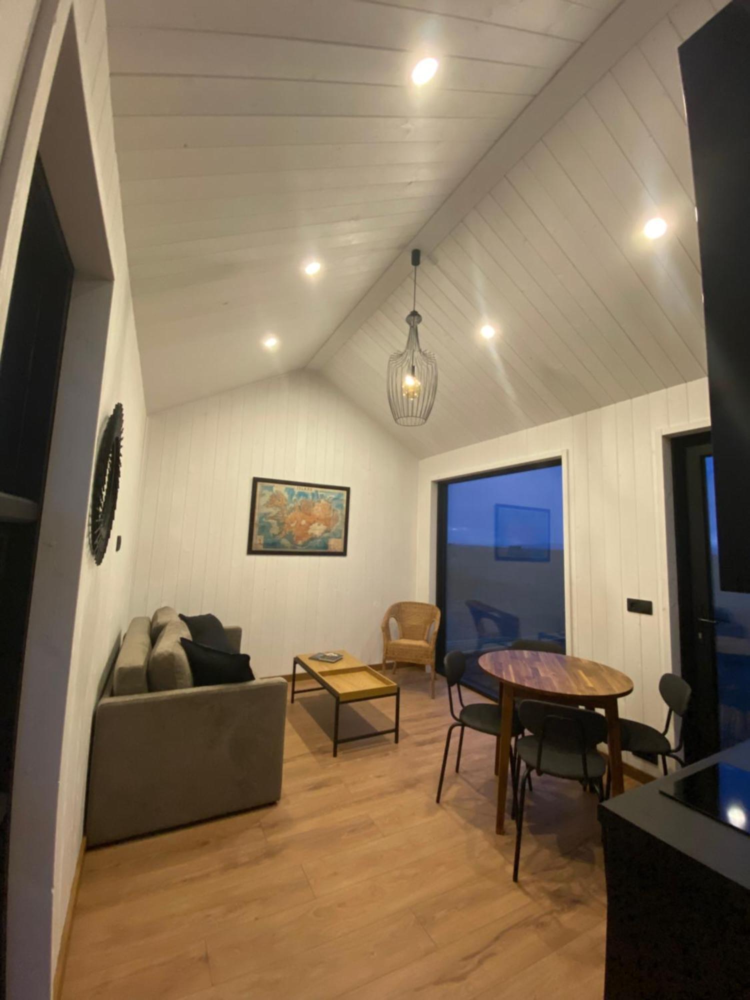 Hamar - Puffin Cottages & Rooms Хвольсведлюр Екстер'єр фото