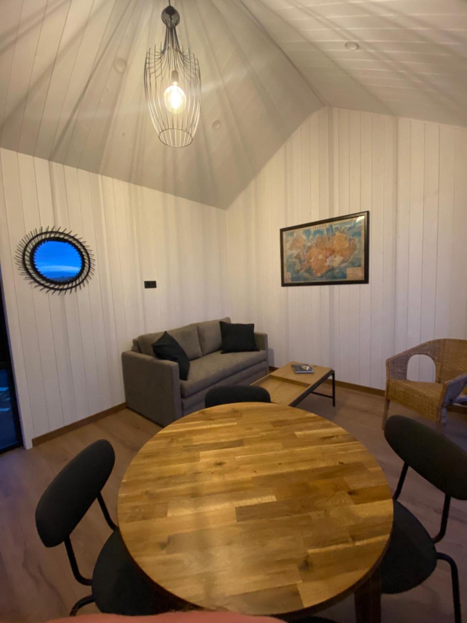 Hamar - Puffin Cottages & Rooms Хвольсведлюр Екстер'єр фото